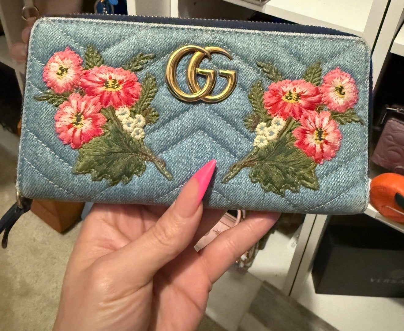 Embroidered Gucci Wallet (Authentic)(limited edition)
