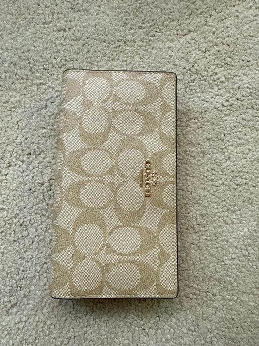 COACH (NEW without tags)